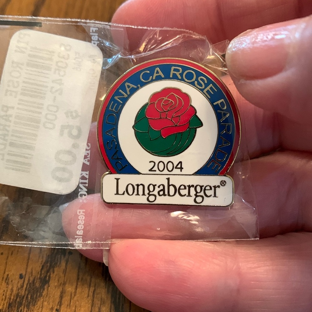 Longaberger 2004 Tournament of Roses Parade Pin